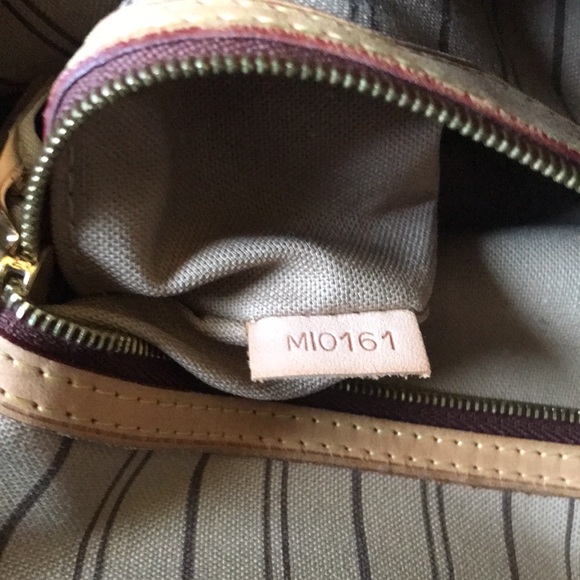 💎✨ BEAUTIFUL ✨💎 AUTHENTIC LOUIS VUITTON HOBO LARGE RETIRED - Picture 13 of 13